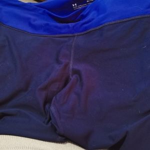 2 Pairs of Cropped Under Armour Size XL